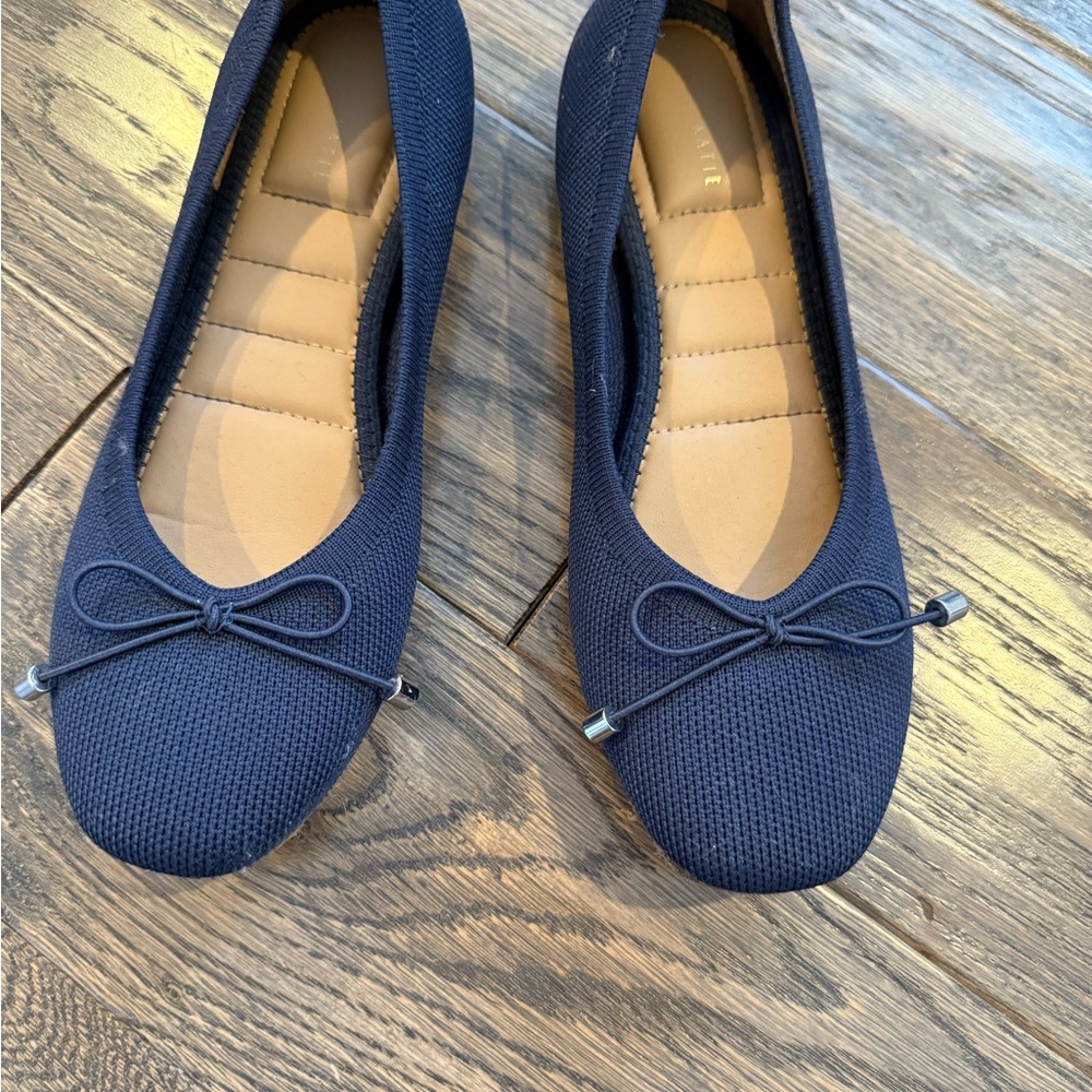 Lilly and Katie Navy Blue Women's Ballet Flats size 7